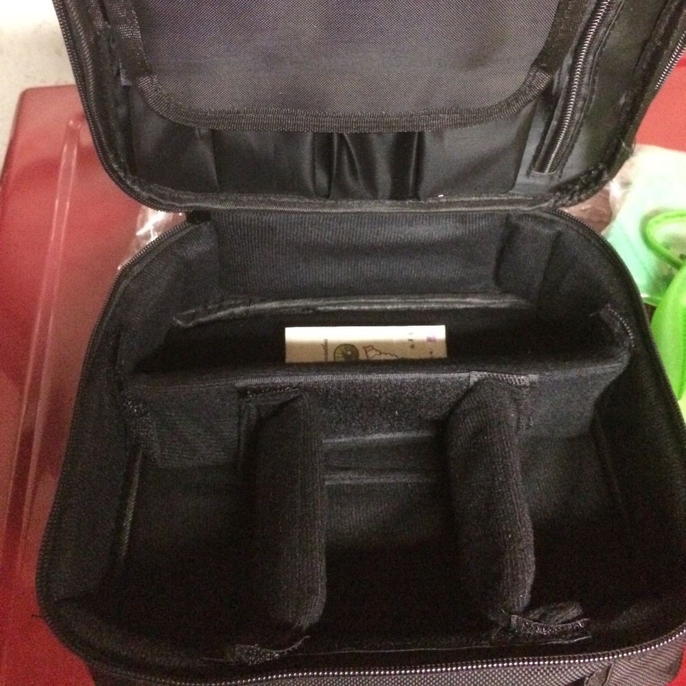 New Makeup Bag Divided Cosmetic Case Health & Beauty Storage Black Waterproof